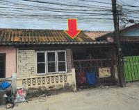 ทาวน์เฮ้าส์หลุดจำนอง ธ.ธนาคารอาคารสงเคราะห์ หนองปรือ บางละมุง ชลบุรี