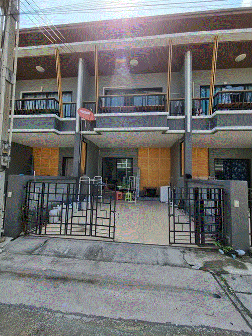 ทาวน์เฮ้าส์หลุดจำนอง ธ.ธนาคารกรุงเทพ หนองบอนแดง บ้านบึง ชลบุรี